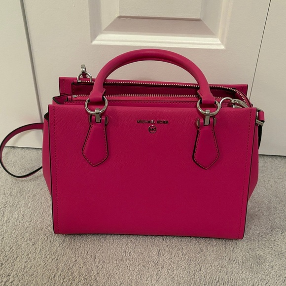 Michael Kors Medium Sized Marilyn Saffiano Leather Fuchsia Pink Satchel - Picture 4 of 8